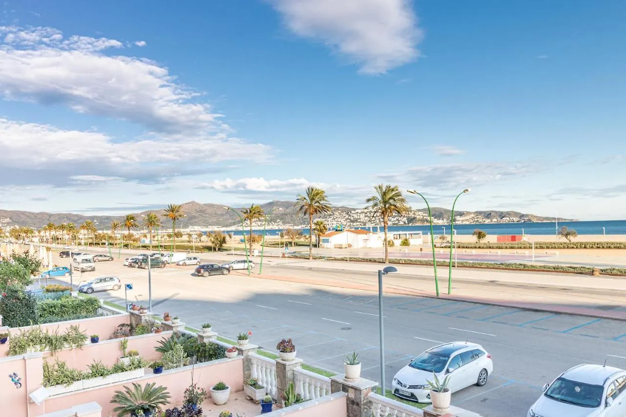 Empurialola -Apartamento En Primera Linea De Mar -163 إمبوريابرافا 0*,