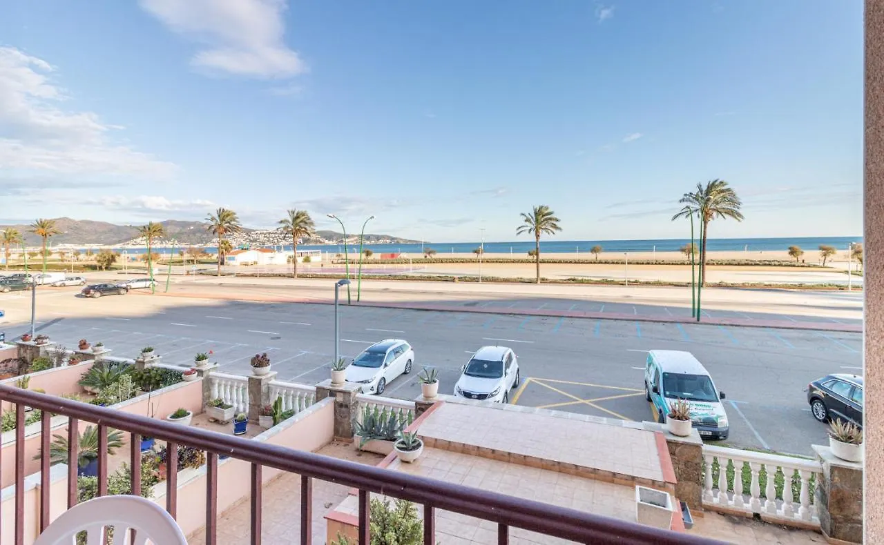 Apartment Empurialola -Apartamento En Primera Linea De Mar -163 Empuriabrava